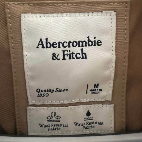 Abercrombie & Fitch Trench Coat Size Medium Never worn Water & wind resistant - Picture 3 of 3